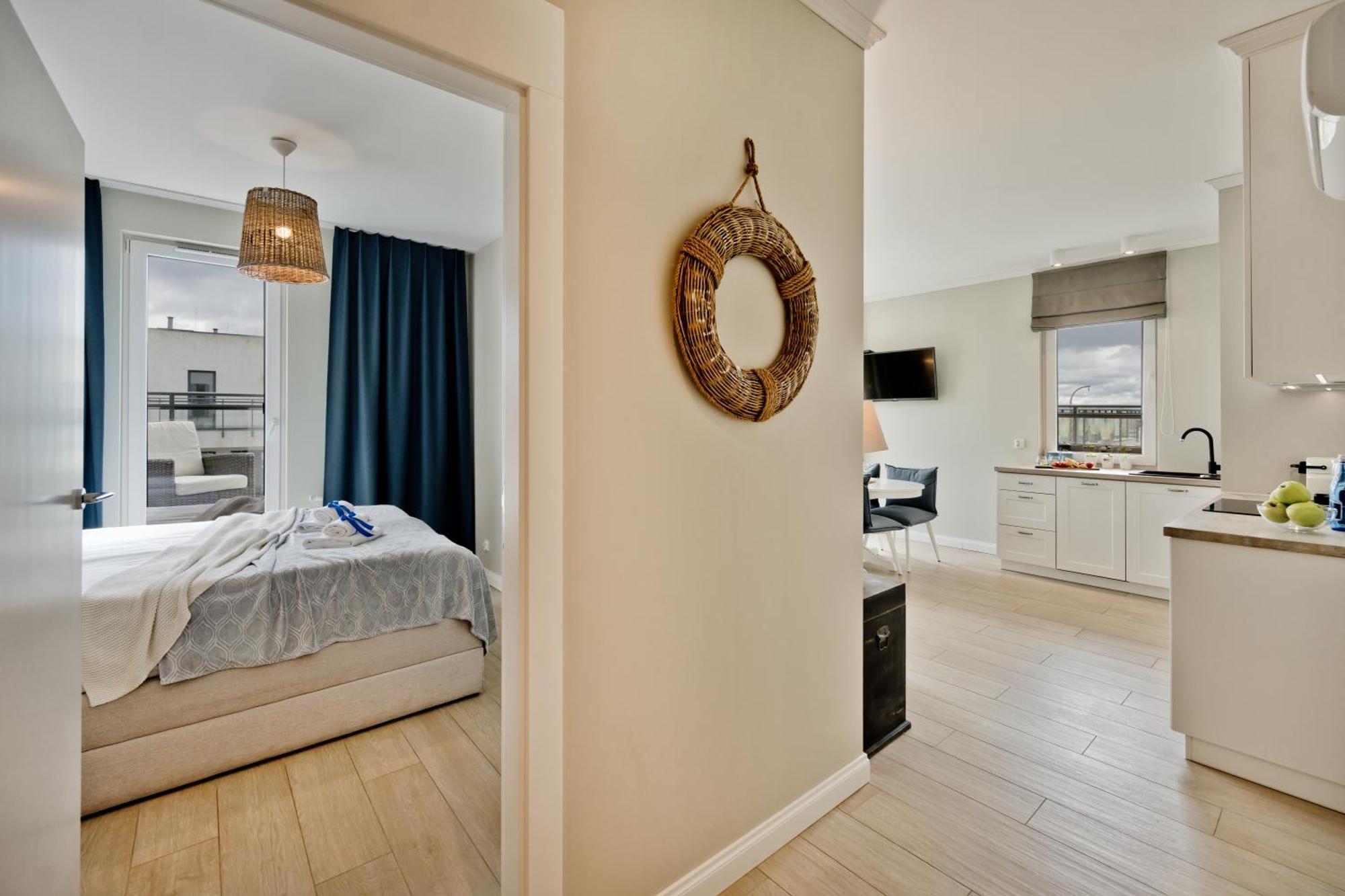 Blueapart Apartamenty Nexo Puck Exteriör bild